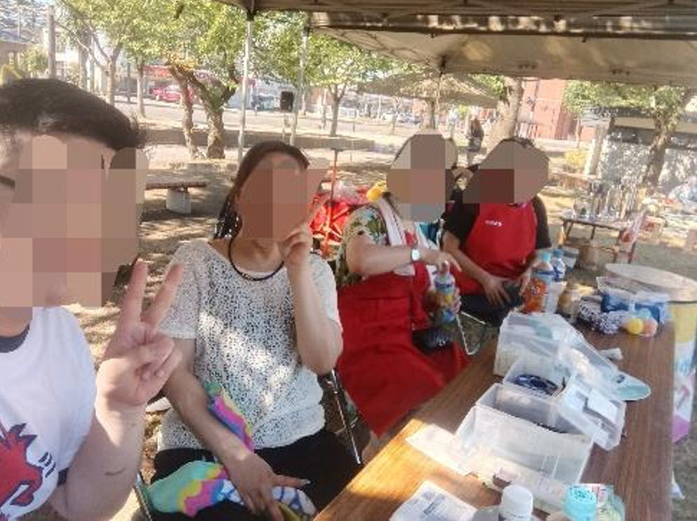 圖片說明:美麗的ババヘラアイス阿姨們(為保護個人隱私，圖片已經模糊處裡